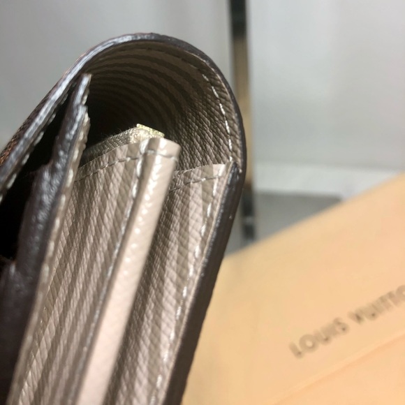 Louis Vuitton Damier Ebene Trunks & Locks  Sarah Long Wallet - Picture 10 of 10